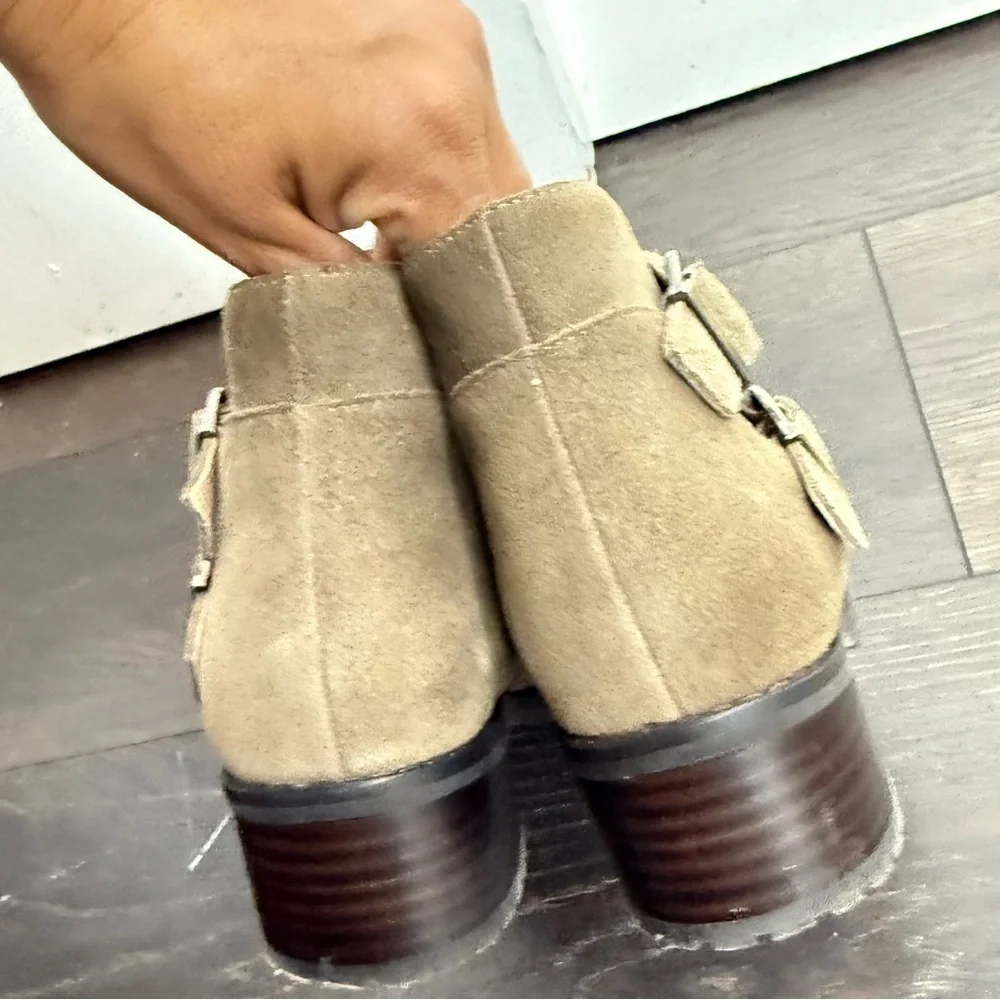🌸BLONDO🌸 Shanna Waterproof Bootie in Dark Taupe